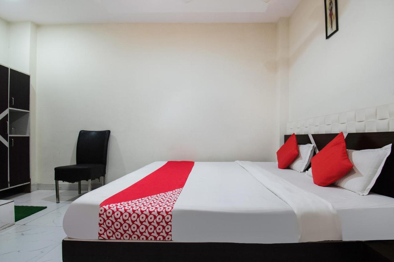 Oyo 44287 Hotel Aarav Plaza Музафарпур Екстериор снимка